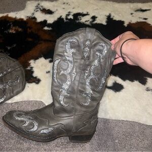 Gray Western Cowboy Boots with Silver Accents